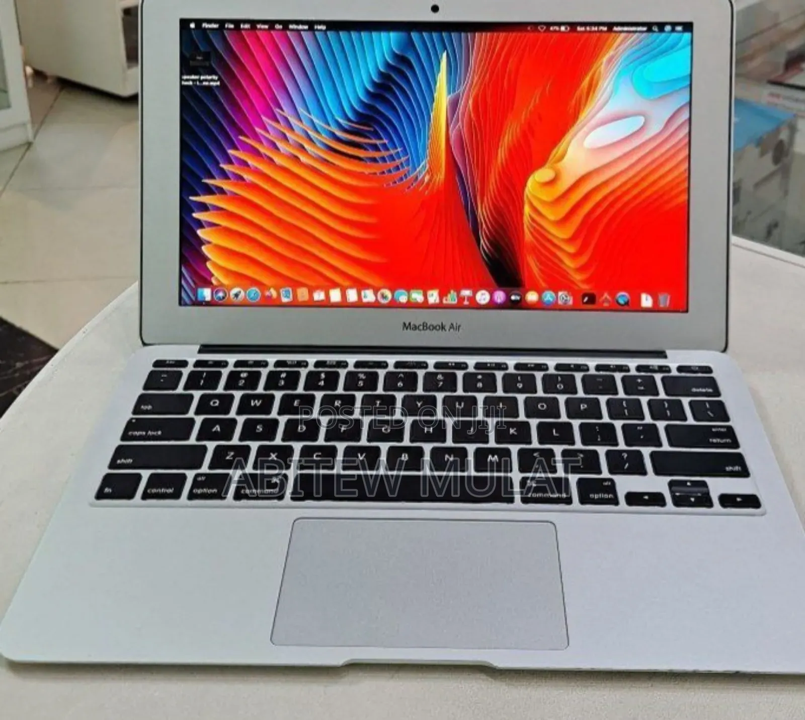New Laptop Apple MacBook Air 2015 4GB Intel Core I5 SSD 128GB