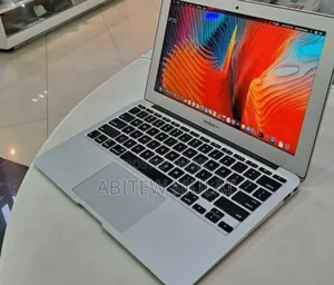 New Laptop Apple MacBook Air 2015 4GB Intel Core I5 SSD 128GB