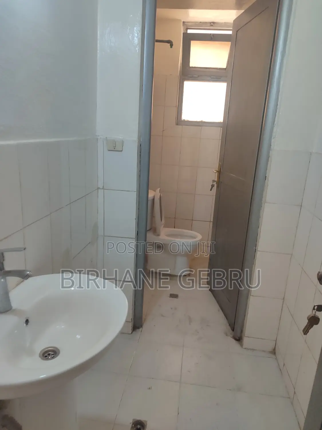 Apartiment Rent for Office or Business