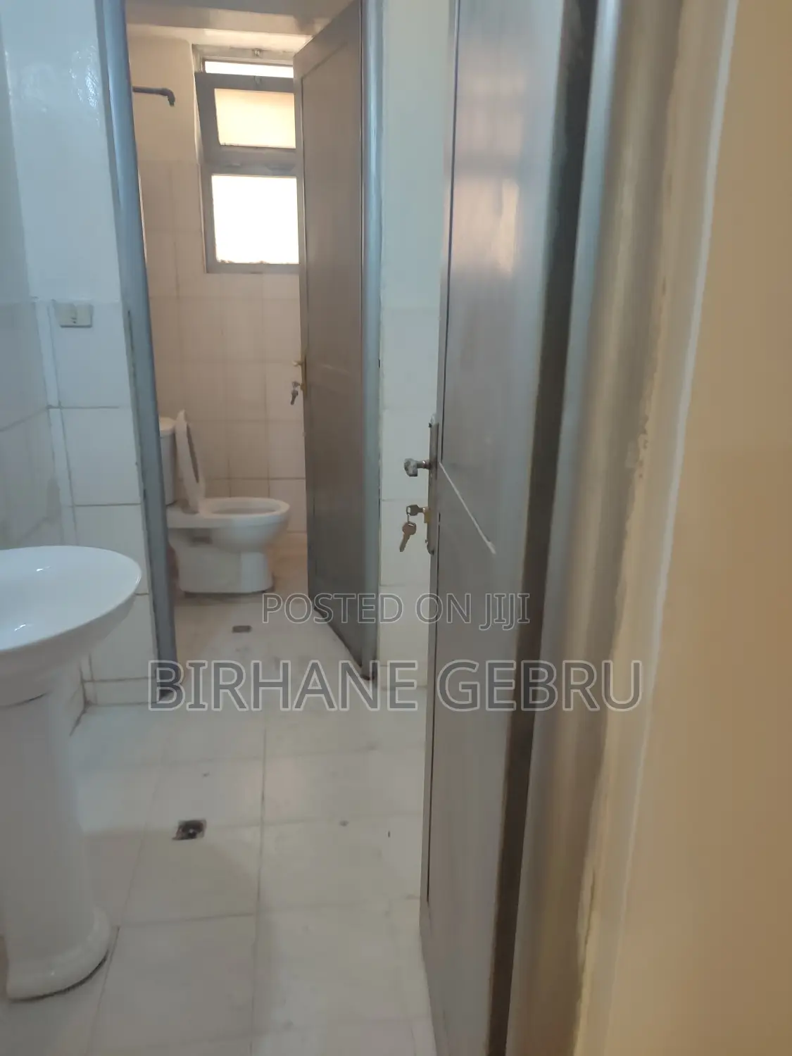 Apartiment Rent for Office or Business