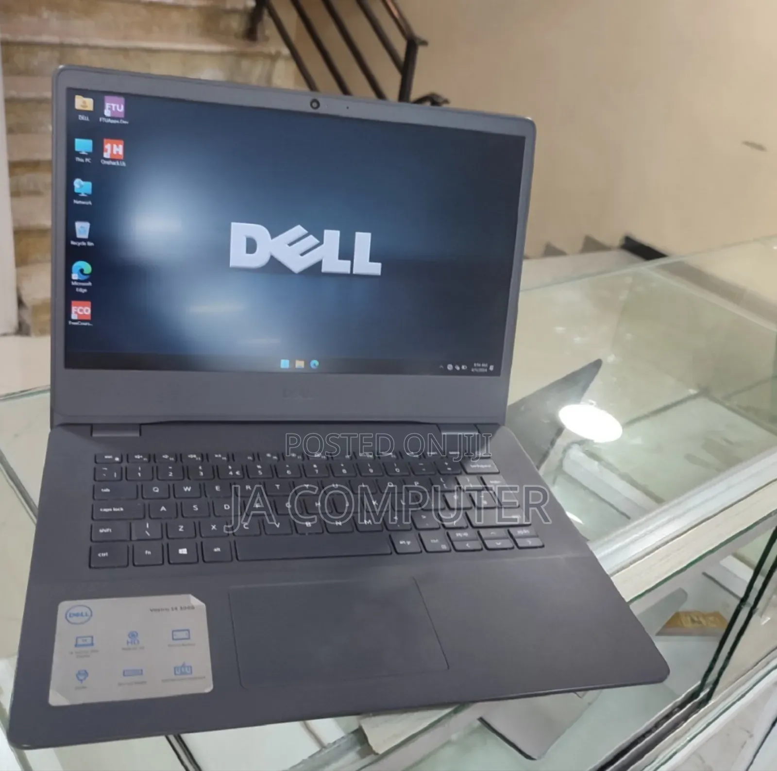 New Laptop Dell Vostro V13 8GB Intel Core I5 SSD 256GB