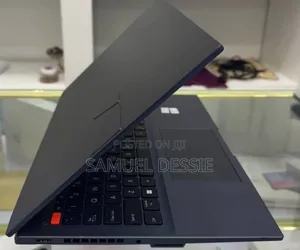 New Laptop Asus VivoBook 15 X505BA 16GB Intel Core I9 SSD 512GB