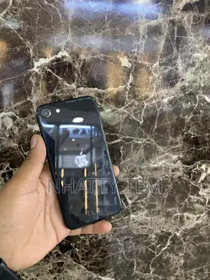 Apple iPhone SE (2020) 128 GB Black