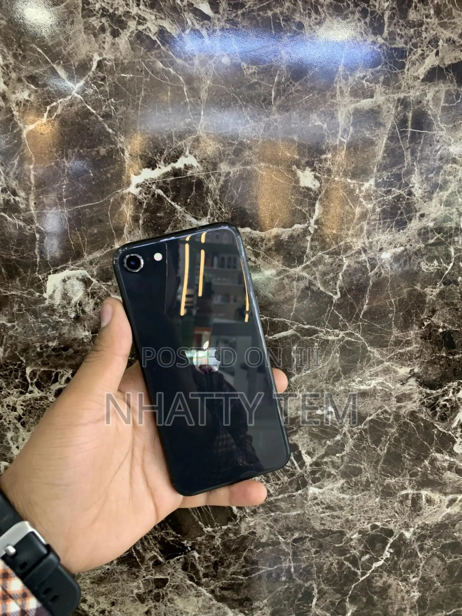 Apple iPhone SE (2020) 128 GB Black