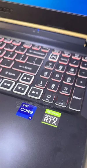 New Laptop Acer Predator Helios 300 16GB Intel Core I9 SSD 256GB