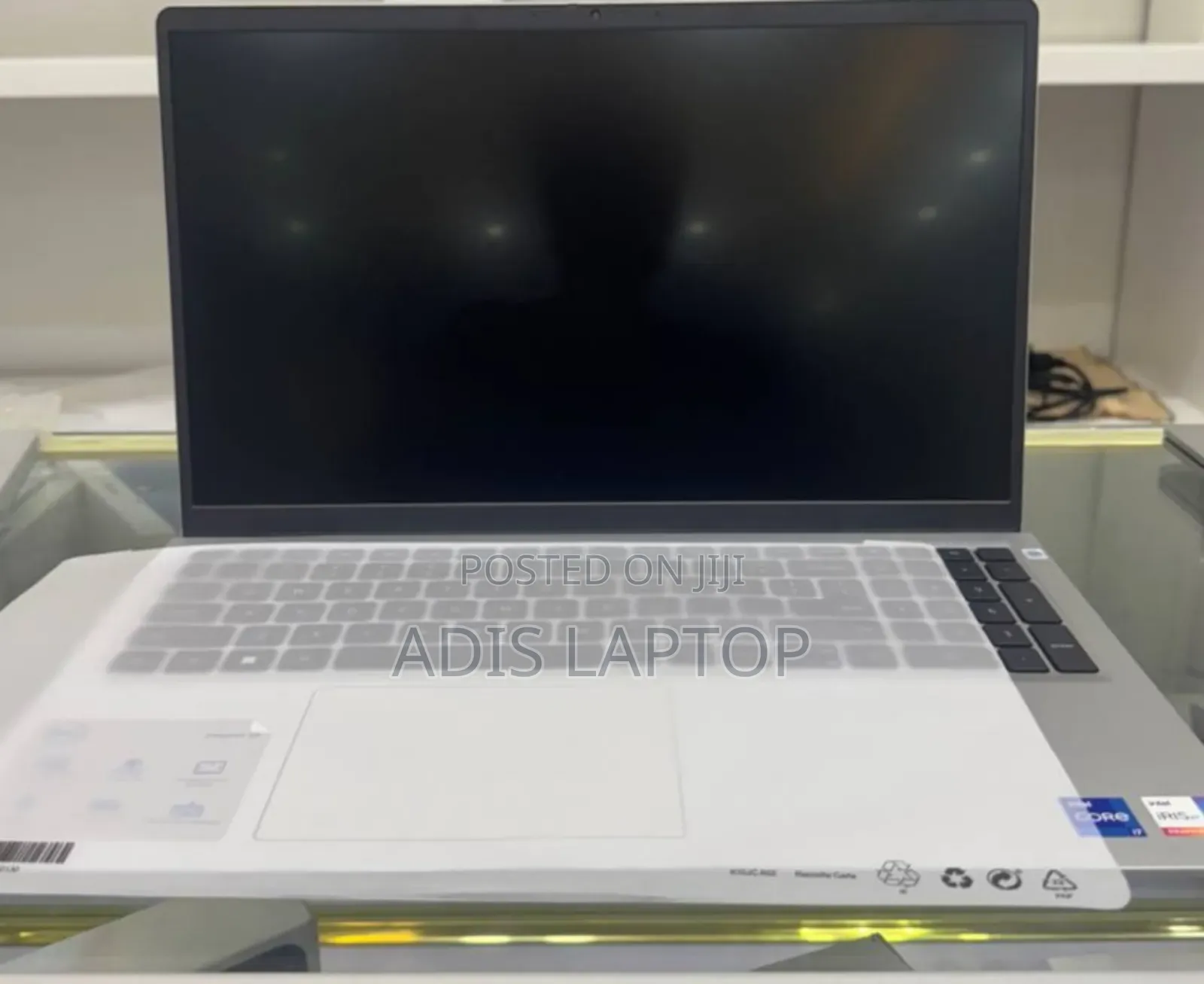 New Laptop Dell Inspiron 15 16GB Intel Core I7 SSD 1T