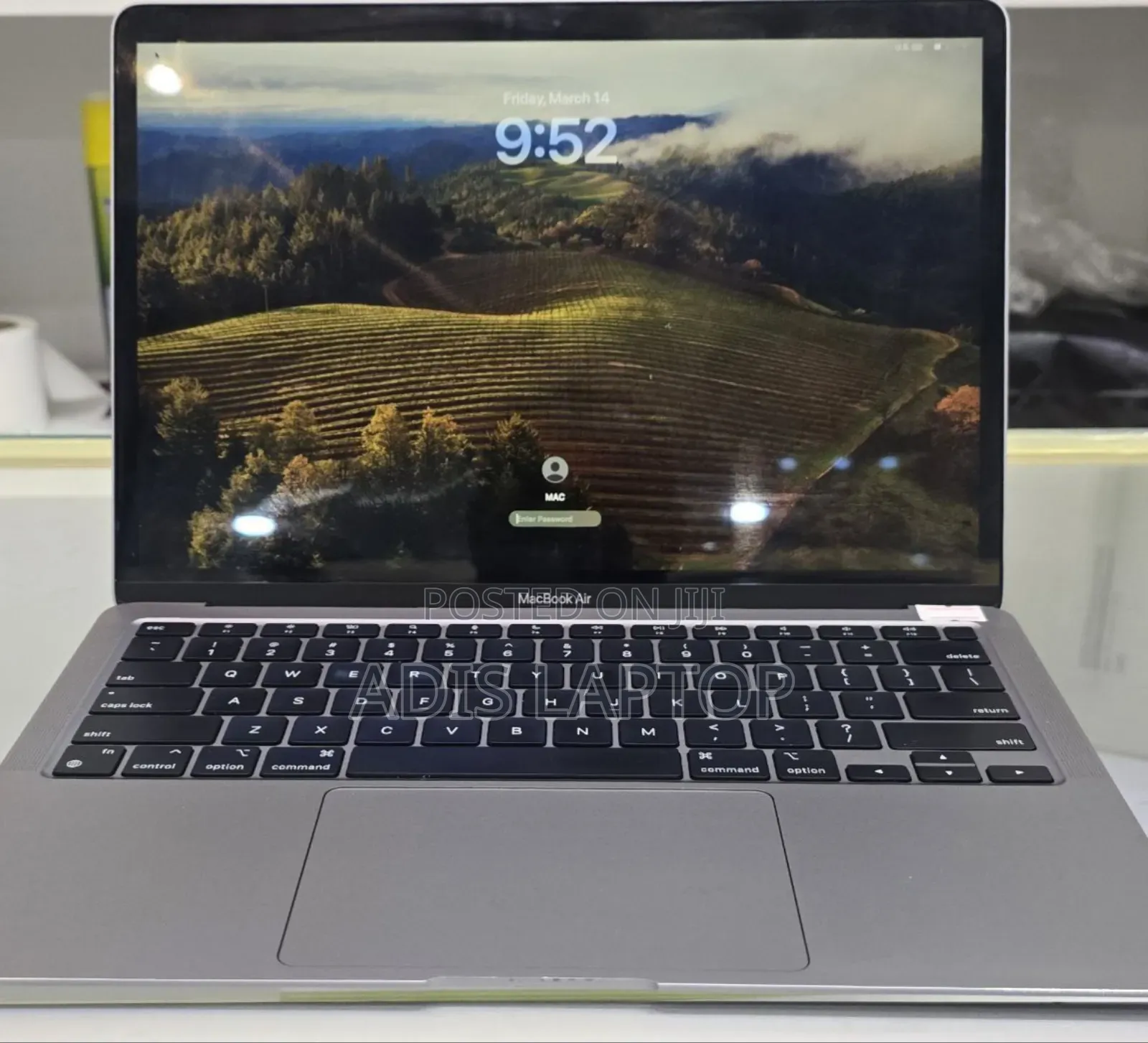 New Laptop Apple MacBook Air 2020 M1 8GB Apple M1 SSD 256GB