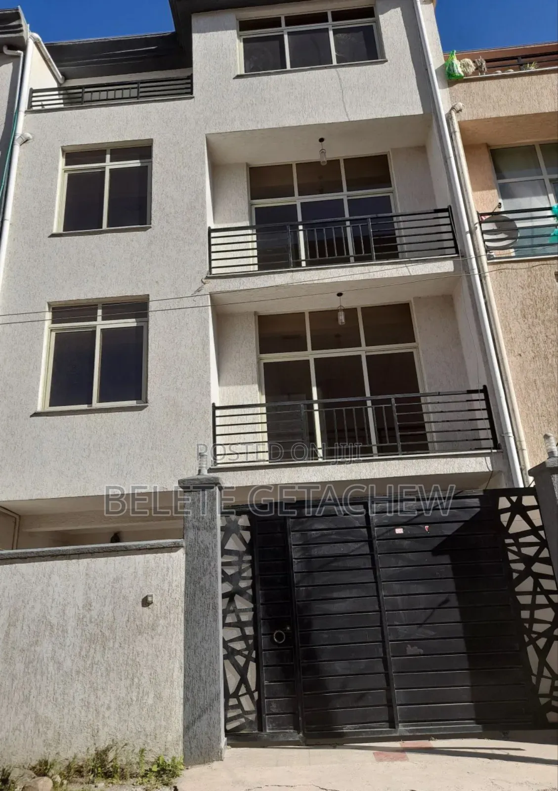 5bdrm House in Semit 72, G+3 Luxury, Bole for sale