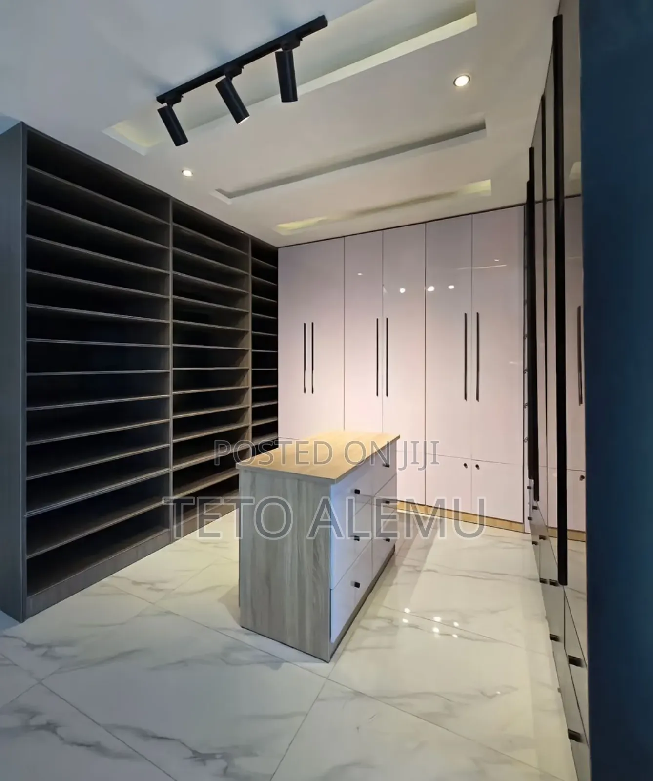 10bdrm House in 800 ካሬ 300 ሚሊዮን, Yeka for sale