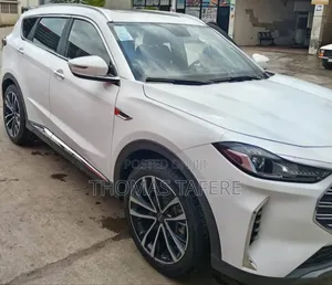 Photo - Jetour X70 Plus 1.6 7-Seater FWD 2022 White