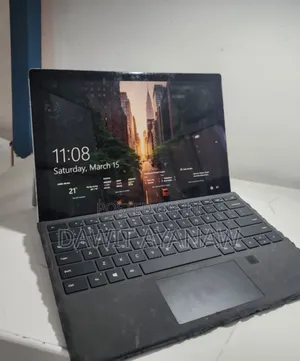 New Laptop Microsoft Surface 4GB Intel Core I5 SSD 128GB