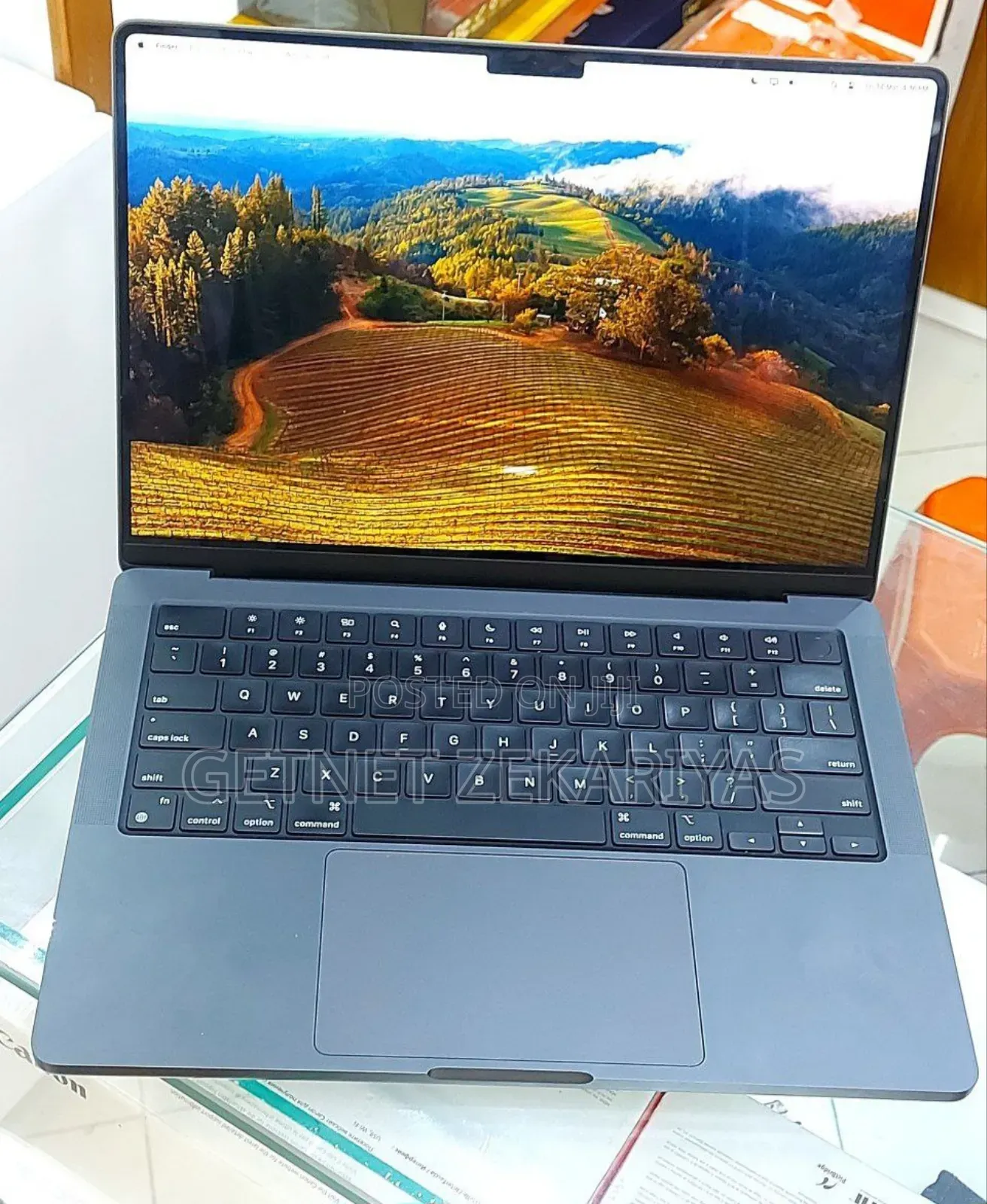 New Apple MacBook Pro 2023 M3 Pro 16-Inch 18GB Apple M3 SSD 512GB