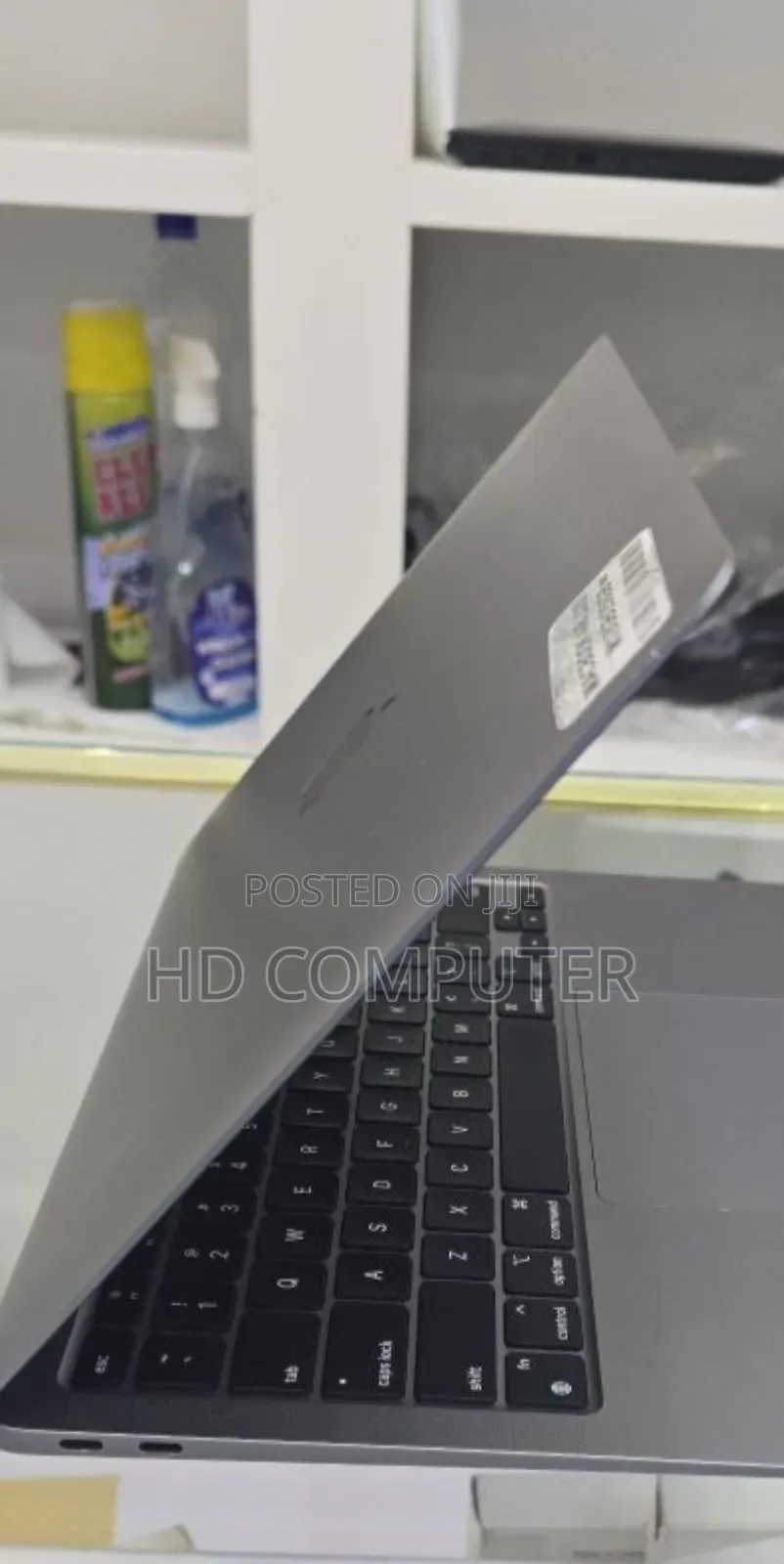 New Laptop Apple MacBook Air 2020 M1 8GB Apple M1 SSD 256GB