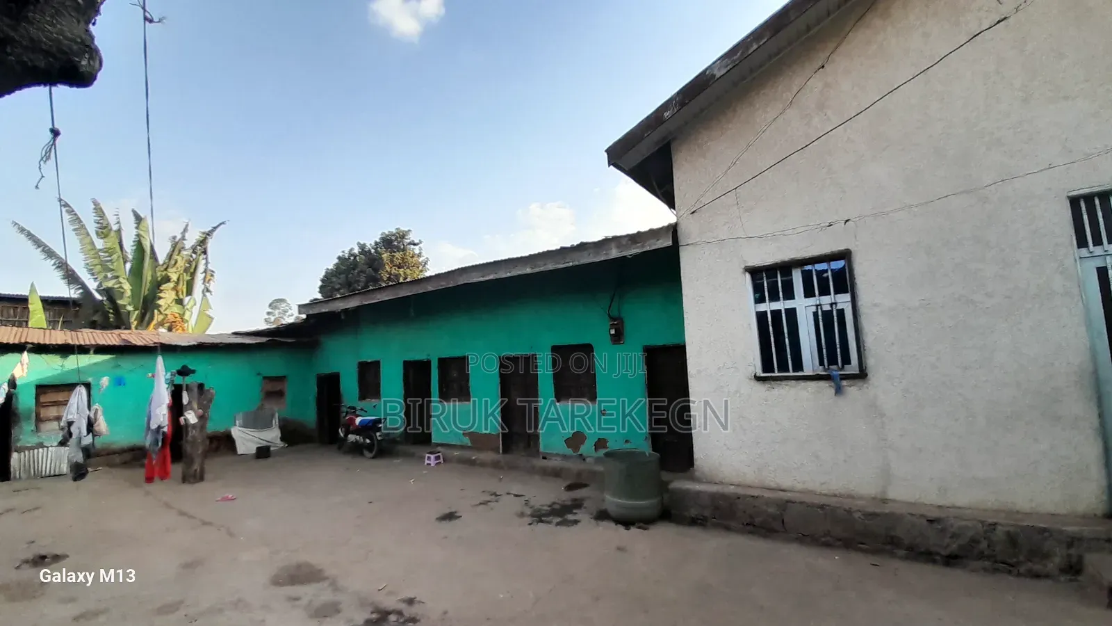 8bdrm House in Hadiya for sale