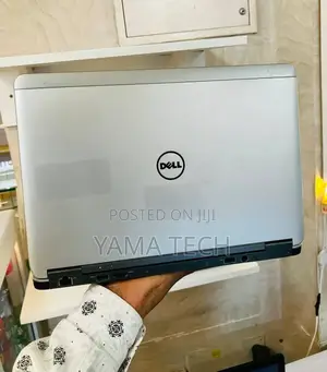 New Laptop Dell 4GB Intel Core I7 SSD 128GB