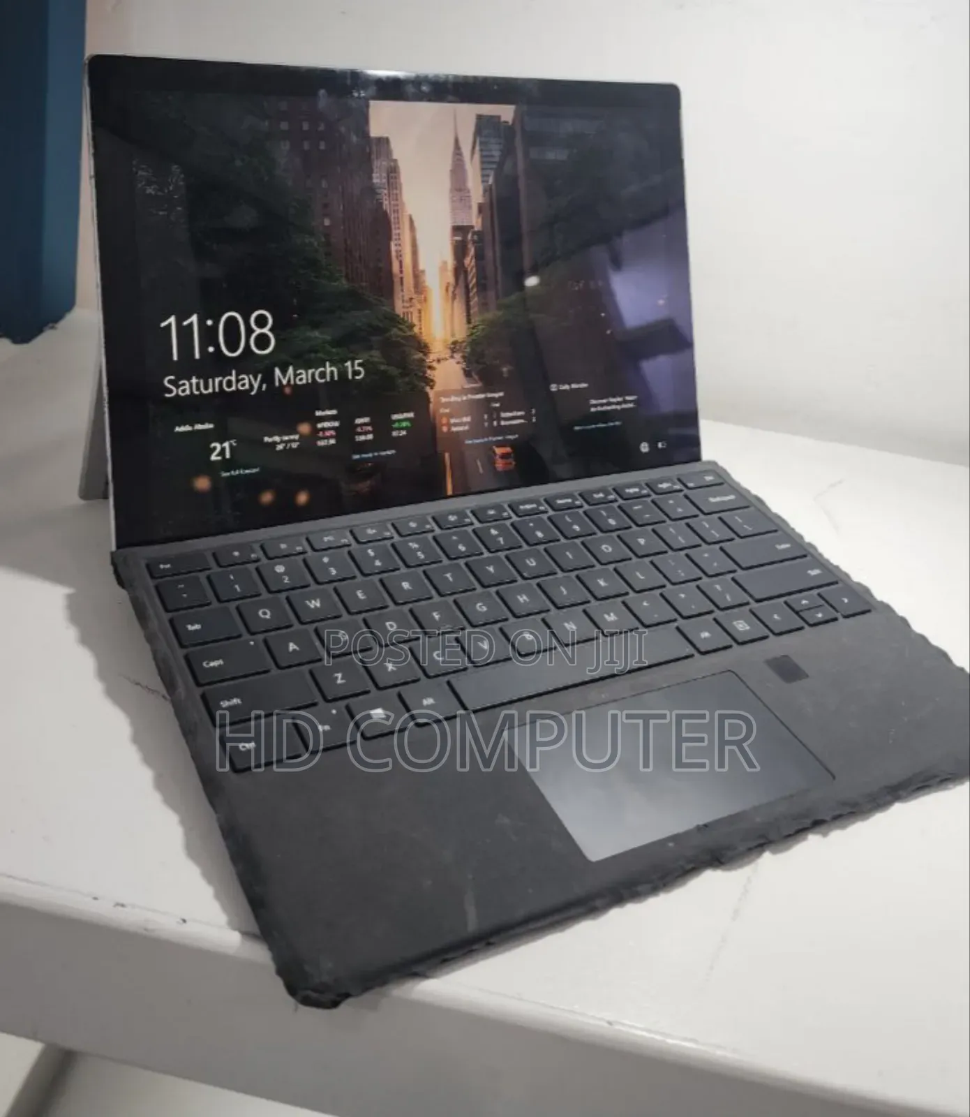 New Laptop Microsoft Surface 4GB Intel Core I5 SSD 128GB