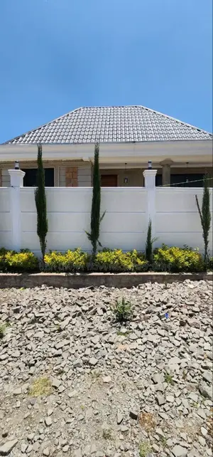 6bdrm Villa in Legetafo Area, Oromia-Finfinne for sale