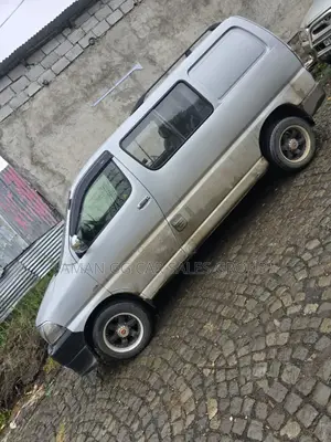 Toyota HiAce 2008 Silver