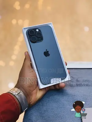 Photo - New Apple iPhone 16 Pro Max 256 GB Black