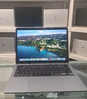 New Laptop Apple MacBook Pro 2019 8GB Intel Core I5 SSD 128GB