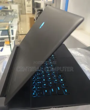 New Laptop Alienware M17x R2 32GB Intel Core I9 SSD 1T
