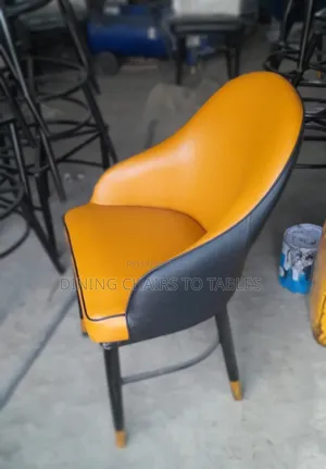 Photo - Dining Chairs to Tables የካፌ የሬስቶራንት የሆቴል የባር ወምበርና ጠረጼዛ