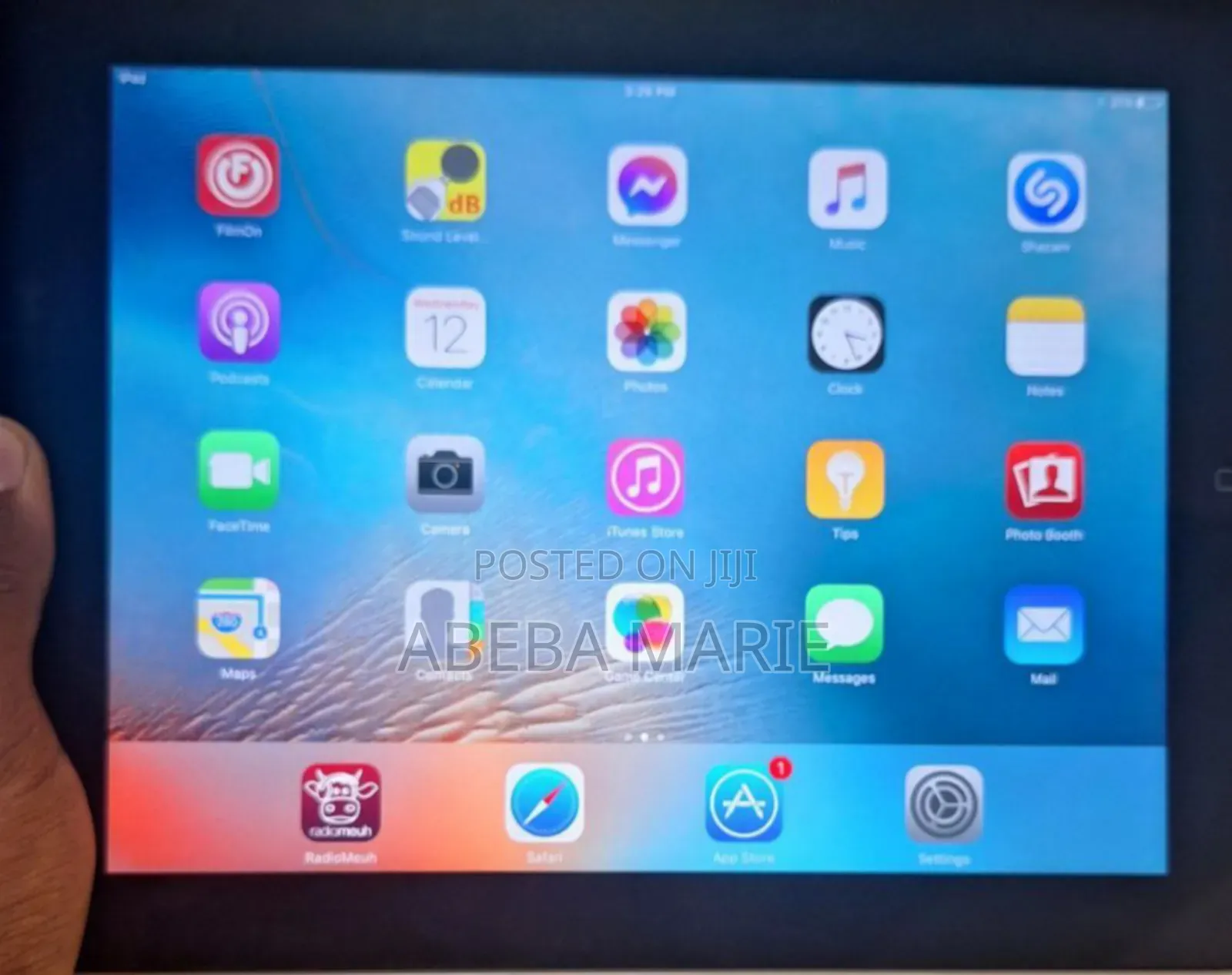 New Apple iPad 9.7 64 GB