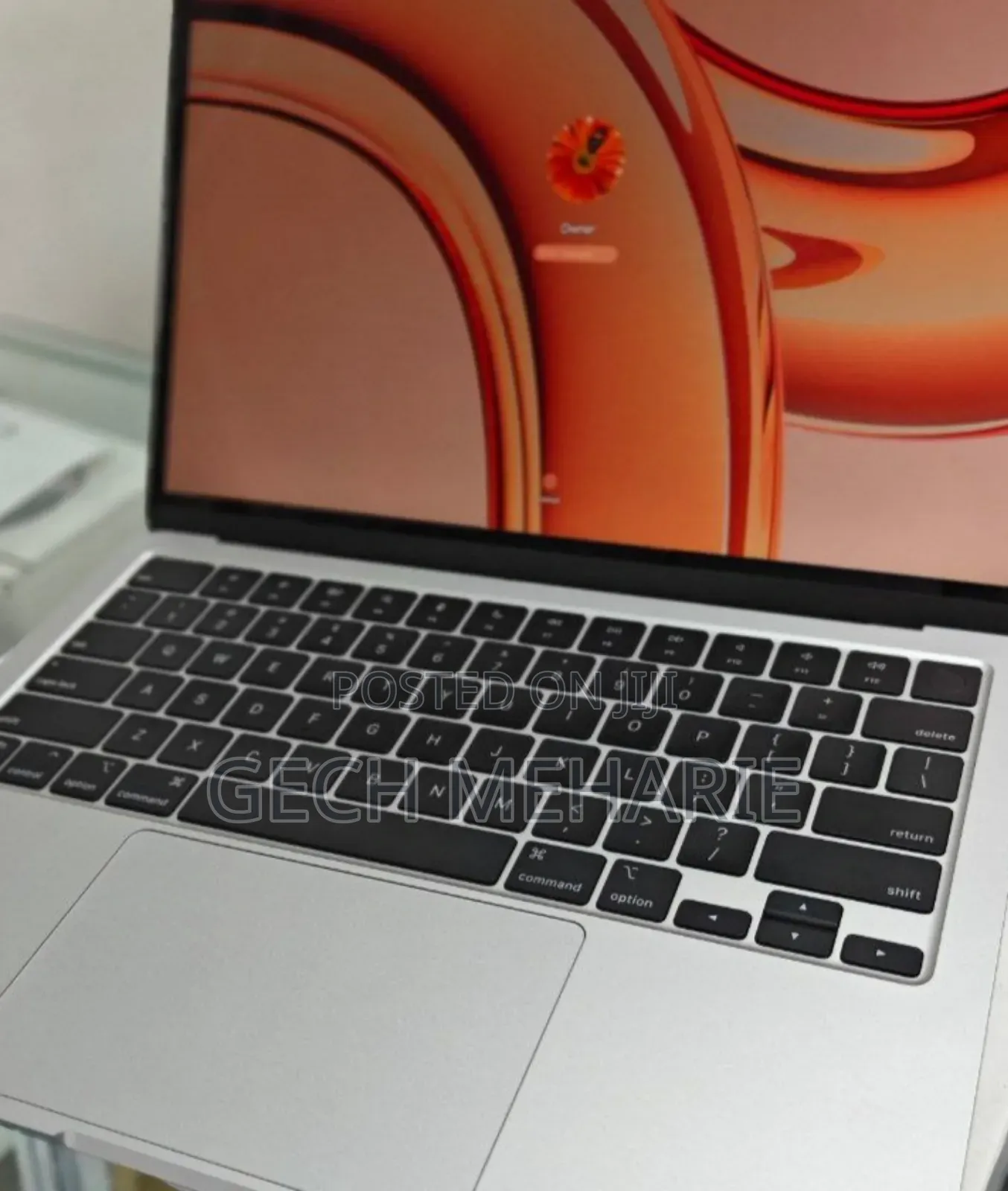 New Laptop Apple MacBook Air 2022 M2 8GB Apple M2 SSD 256GB