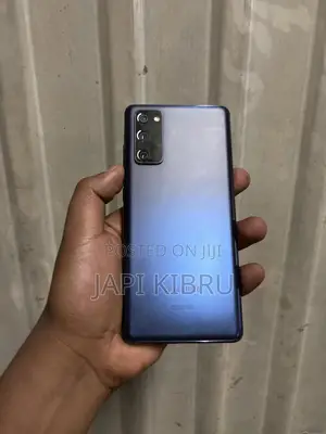 Photo - New Samsung Galaxy S20 FE 128 GB Blue