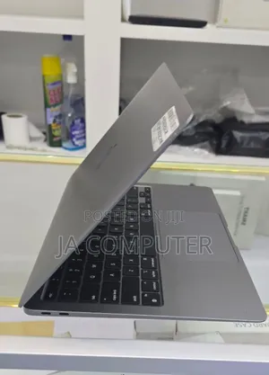 New Laptop Apple MacBook Air 2020 M1 8GB Apple M1 SSD 256GB