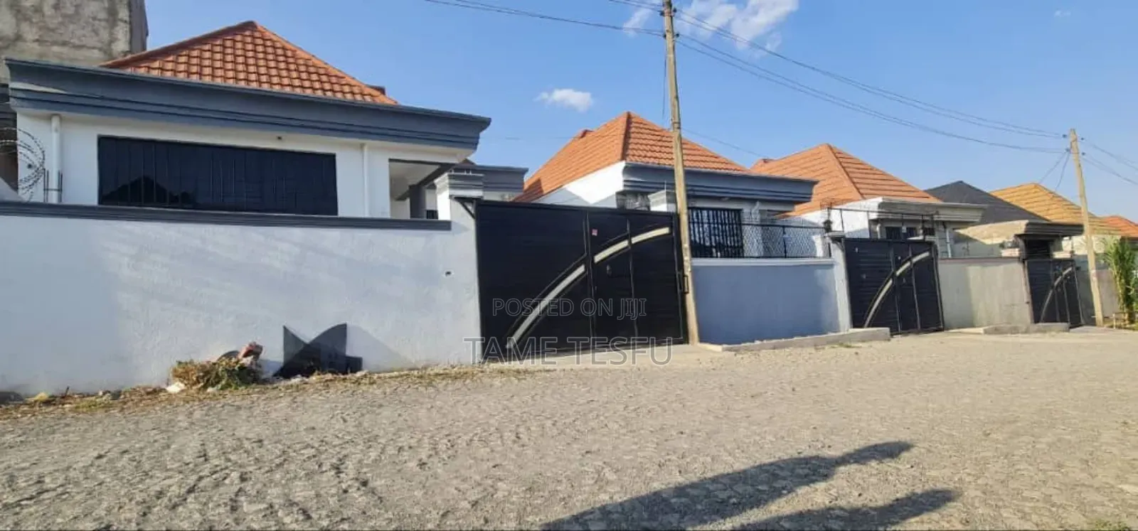 Furnished 3bdrm Villa in Summit, Bole for sale