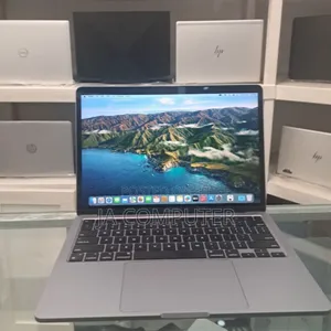 Photo - New Laptop Apple MacBook Pro 2019 8GB Intel Core I5 SSD 128GB