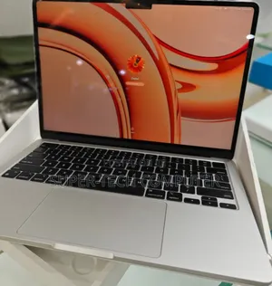 New Laptop Apple MacBook Air 2022 M2 8GB Apple M2 SSD 256GB