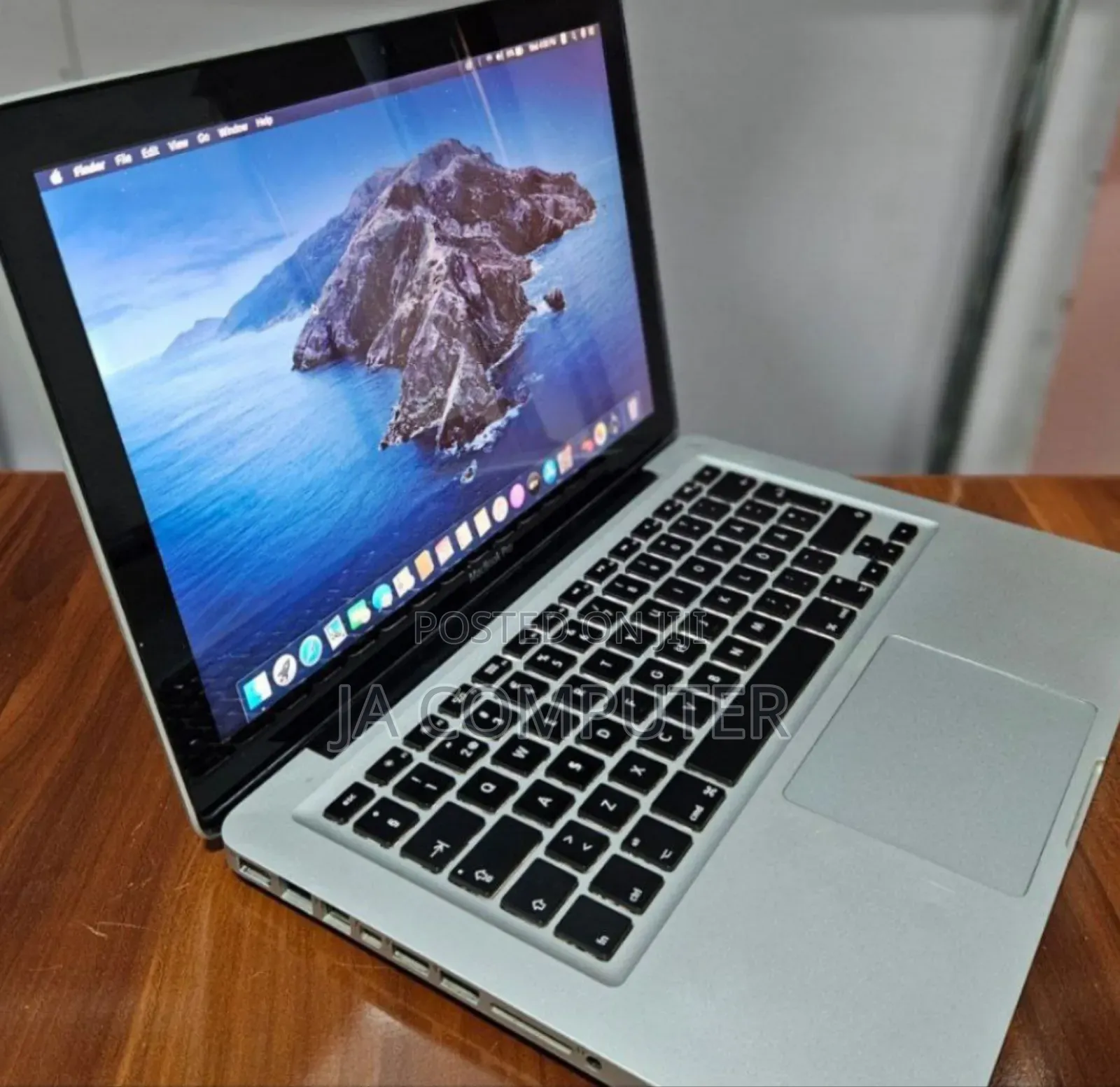 New Laptop Apple MacBook Pro 2012 4GB Intel Core I5 SSD 256GB