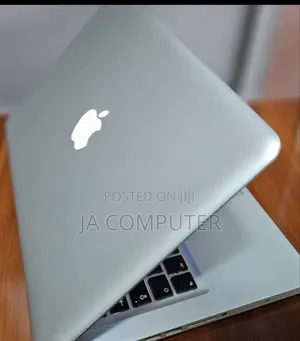 New Laptop Apple MacBook Pro 2012 4GB Intel Core I5 SSD 256GB