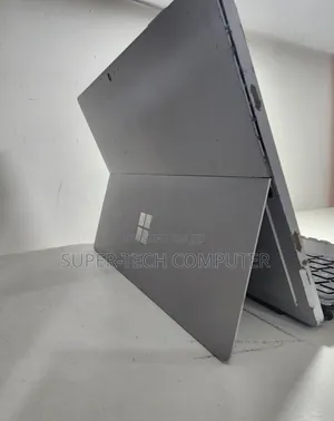 New Laptop Microsoft Surface 4GB Intel Core I5 SSD 128GB