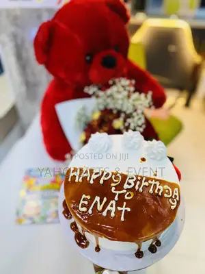 Yaho Toy and Flower  and Cake Gift Set