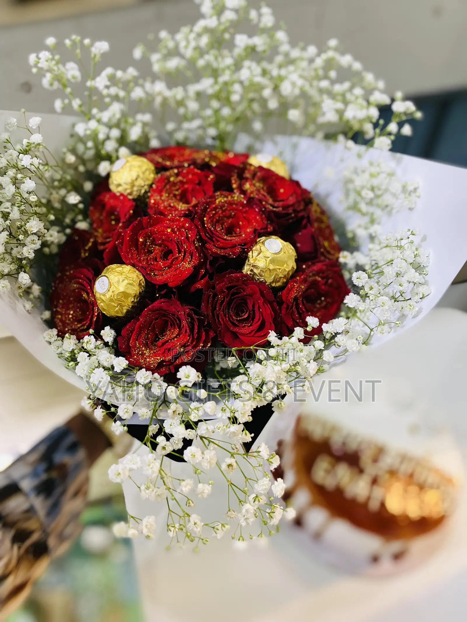 Yaho Toy and Flower  and Cake Gift Set