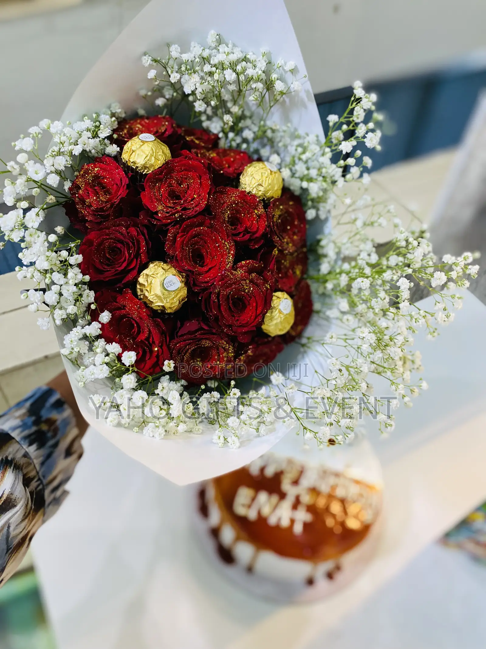 Yaho Toy and Flower  and Cake Gift Set