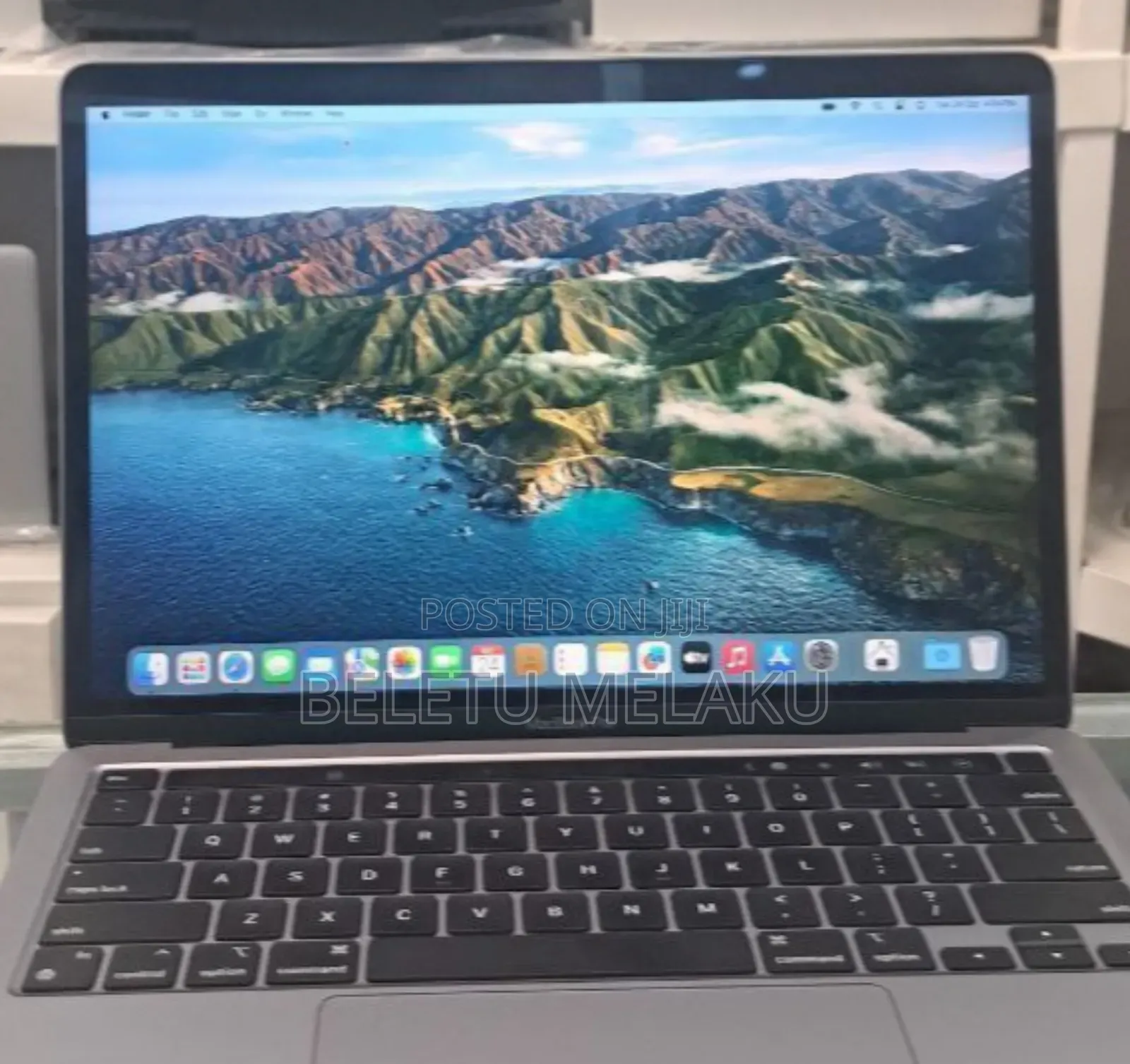 New Laptop Apple MacBook Pro 2019 8GB Intel Core I5 SSD 128GB