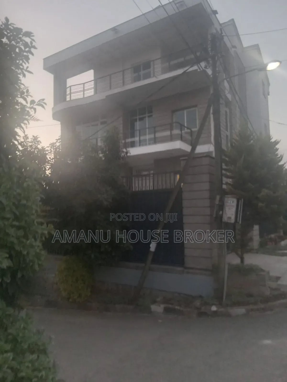 G+4 Building for Urgent Rent