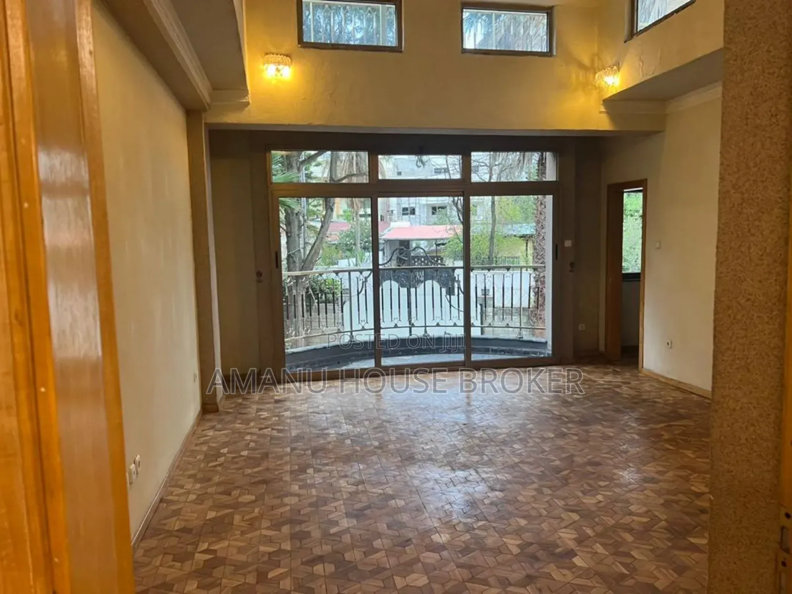 7bdrm Townhouse / Terrace in Addis Abeba, Bole for rent