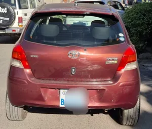 Toyota Yaris 2010 Burgundy