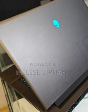 New Laptop Alienware M17x R2 32GB Intel Core I9 SSD 1T