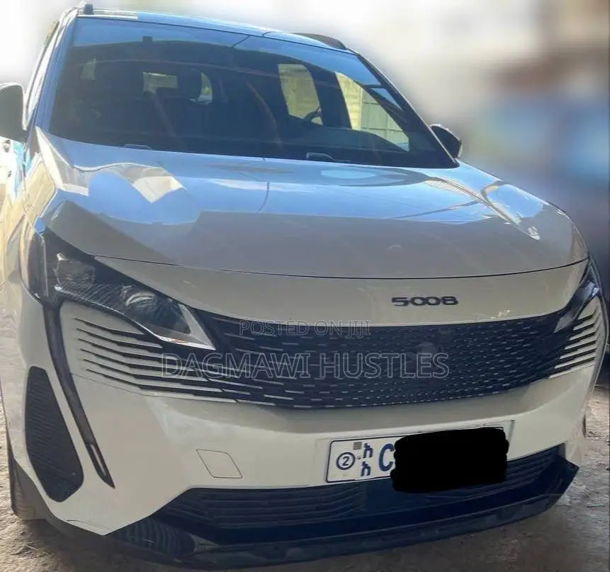 Peugeot 5008 2021 White