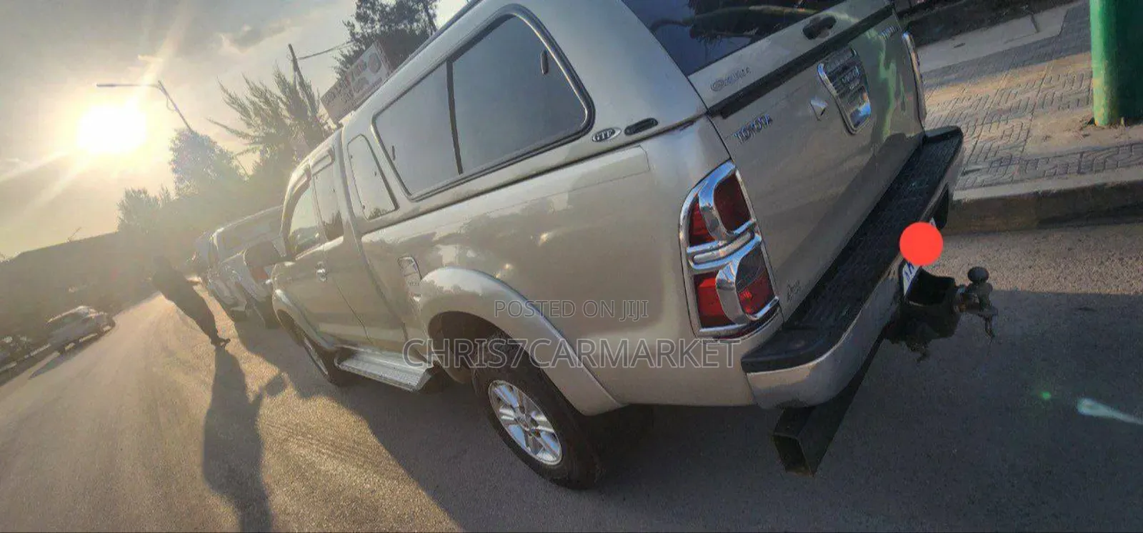 Toyota Hilux 3.0 D-4D 4x4 2012 Gold