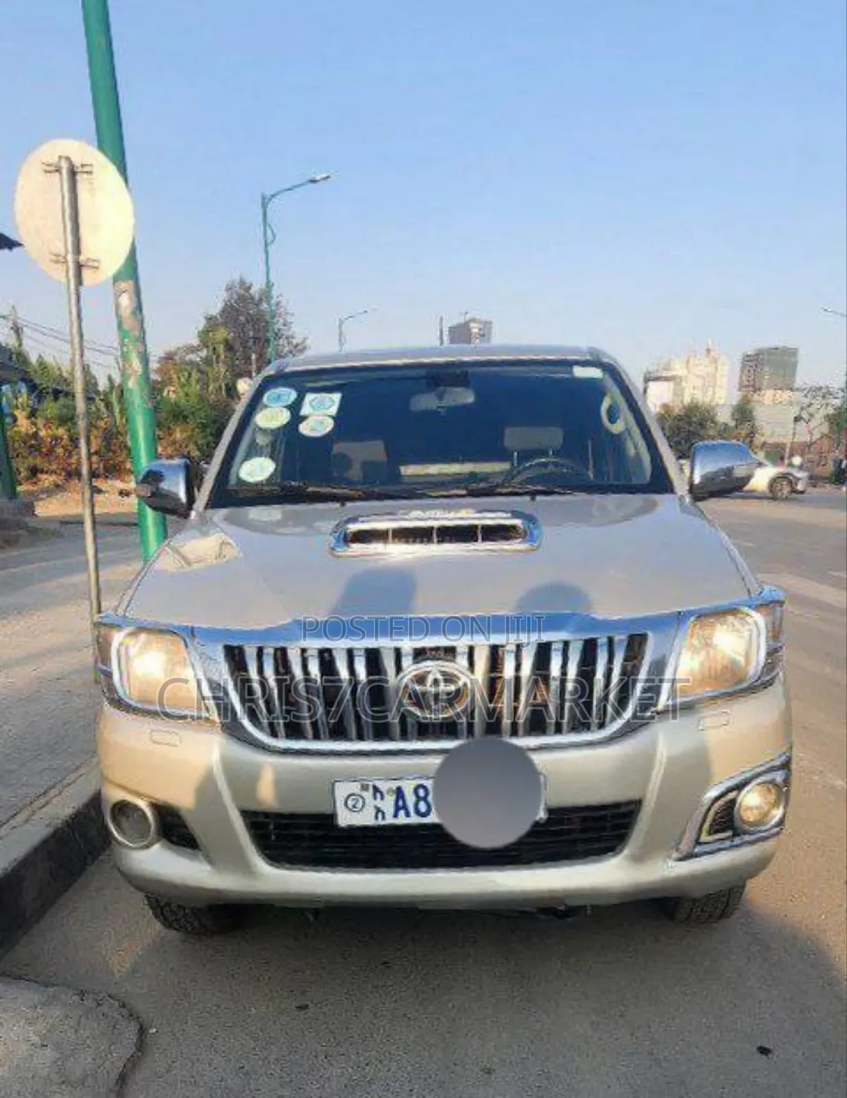 Toyota Hilux 3.0 D-4D 4x4 2012 Gold