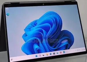Photo - New Laptop HP Spectre 16GB Intel Core I7 SSD 1T