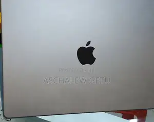 New Laptop Apple MacBook Pro M1 18GB Intel Core I5 SSD 512GB