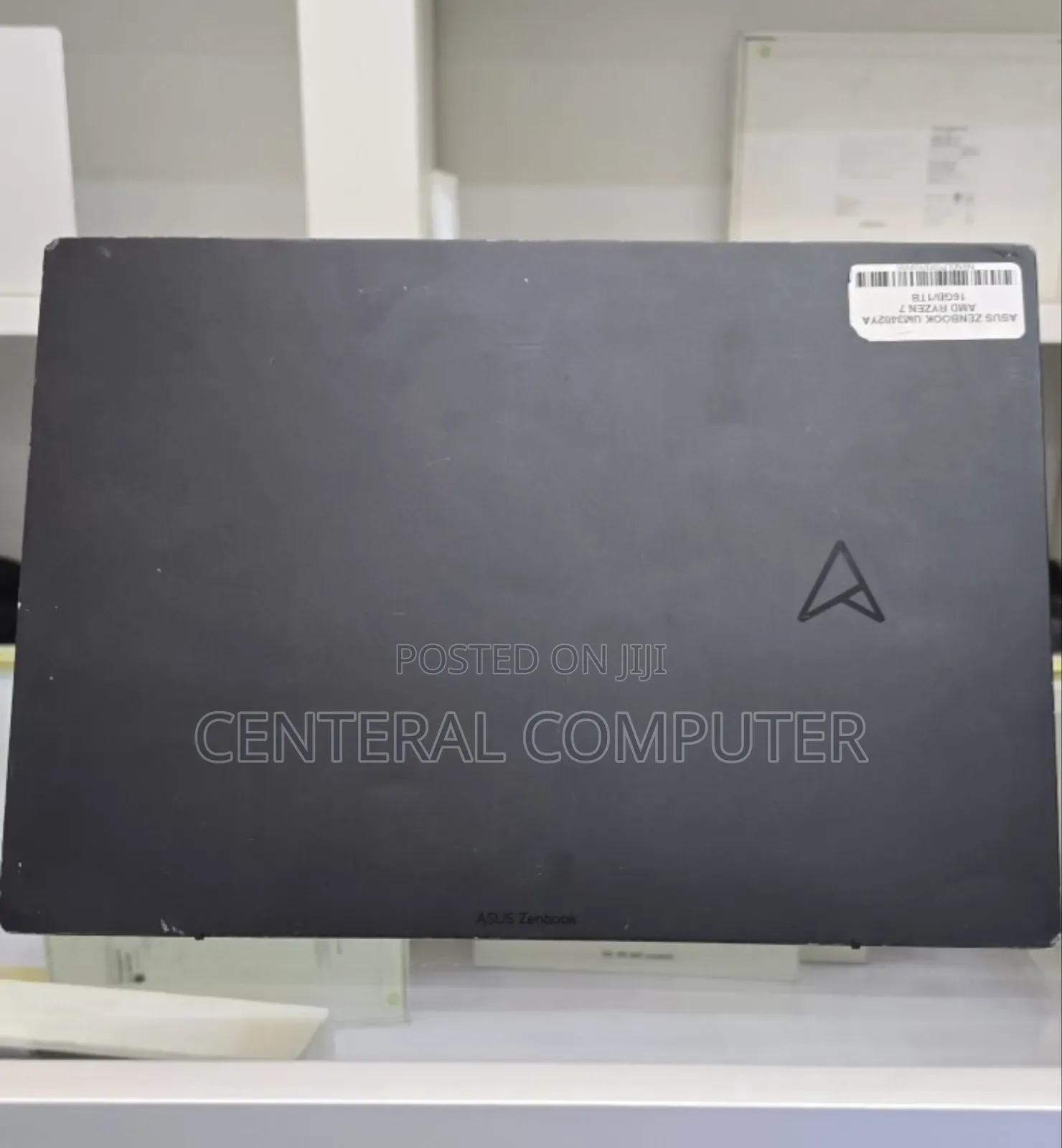 New Laptop Asus ZenBook UX510UW 16GB AMD Ryzen 5 SSD 512GB